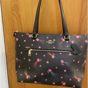 Pre Loved! Coach Gallery Tote Bag with Disco Star Print